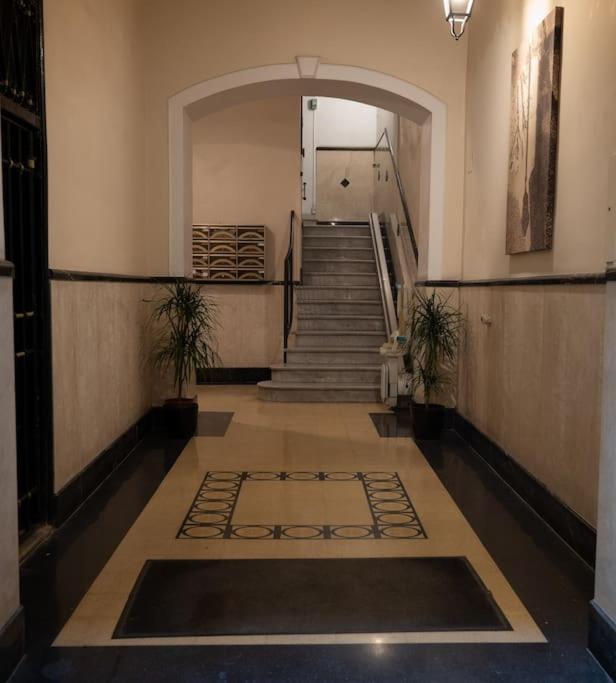 Merulana Penthouse: 5 Minutes Walk From Colosseum Bagian luar foto