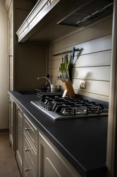 Merulana Penthouse: 5 Minutes Walk From Colosseum Bagian luar foto